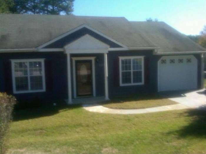 1st image of 2213 Collier Dr
