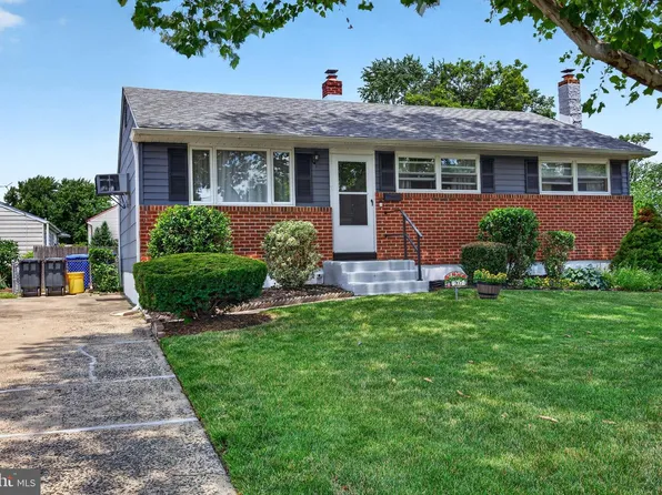 207 S Garden Blvd, Edgewater Park, NJ 08010