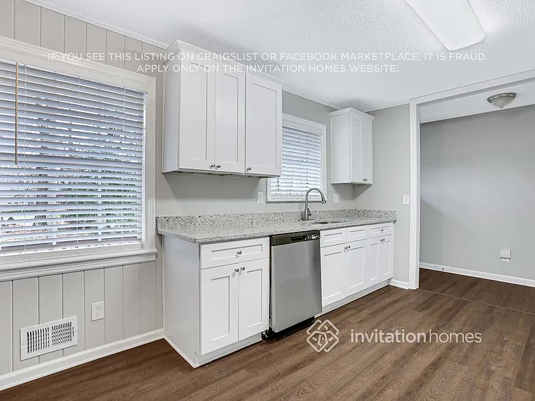 2010 Starlight Dr — Photo 8