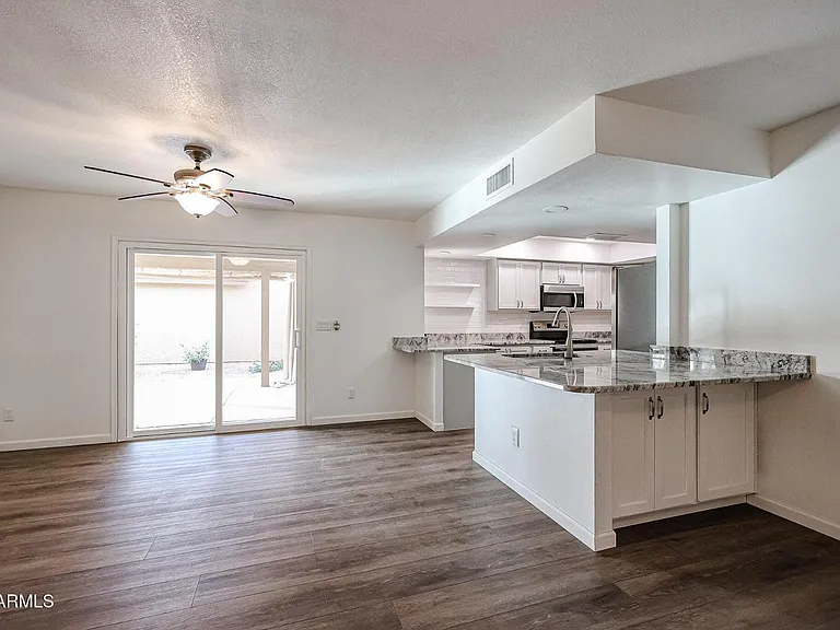 26033 S Hollygreen Dr — Photo 14