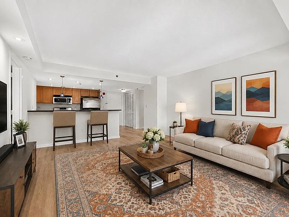 3rd image of 700 1st St APT 4K