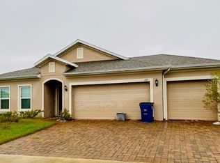 349 Irving Bend Dr, Groveland, FL 34736
