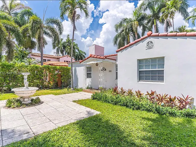 265 Palm Ave — Photo 2