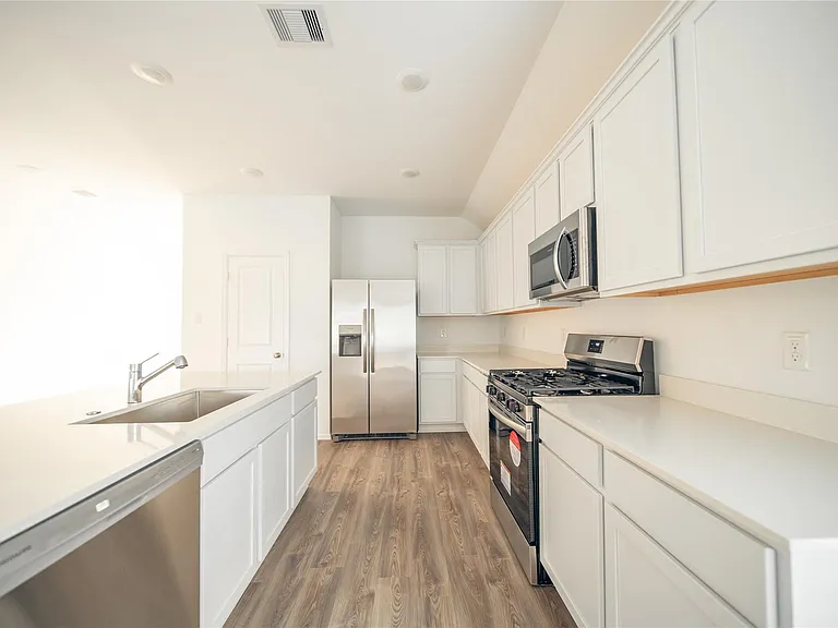 2611 Olivine Stone Dr — Photo 6
