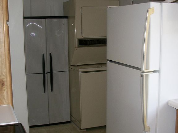 Ktchen/Laundry