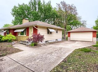 8725 5th Ave S, Bloomington, MN 55420