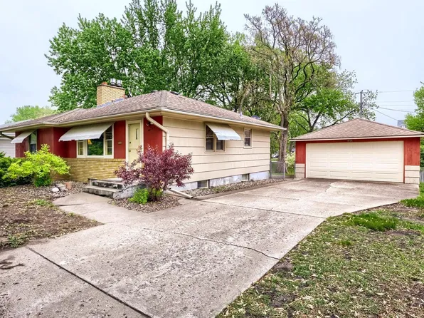 8725 5th Ave S, Bloomington, MN 55420