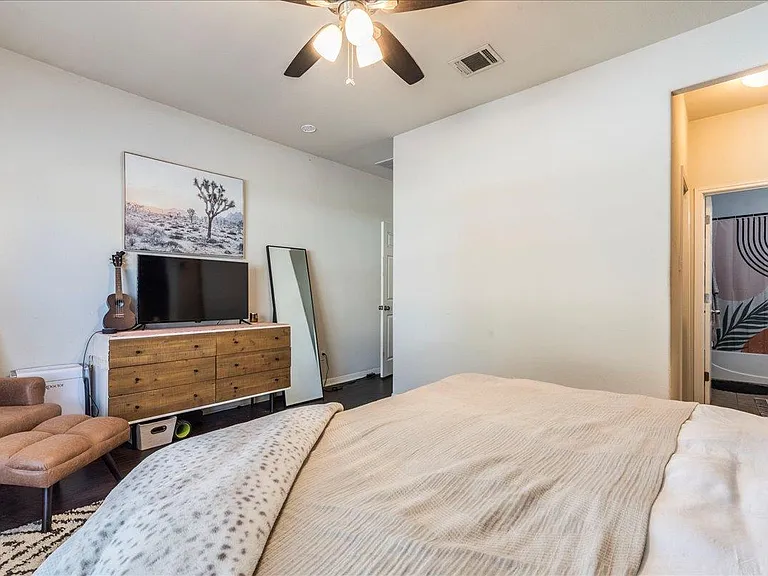 1721 Monahans Ln — Photo 12