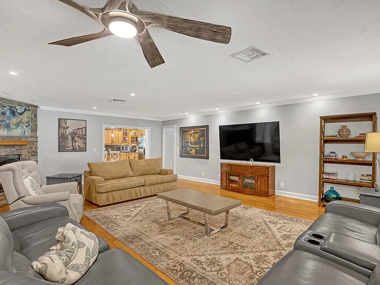 10780 Anderson Ln — Photo 16