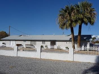 3rd image of 1810 Sutro Ln