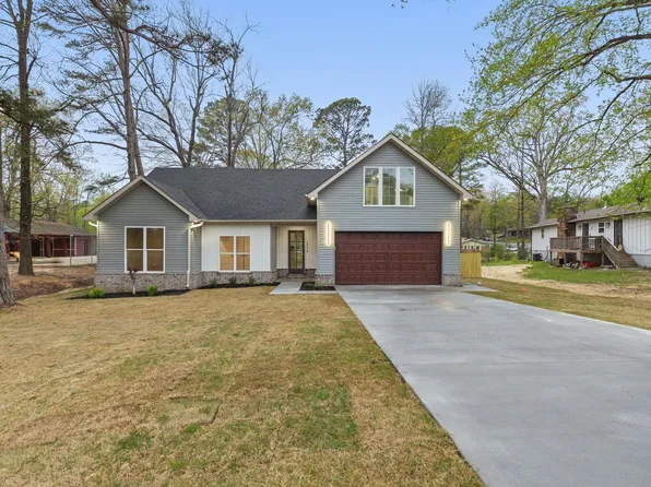 15210 Sara Dr, Little Rock, AR 72206