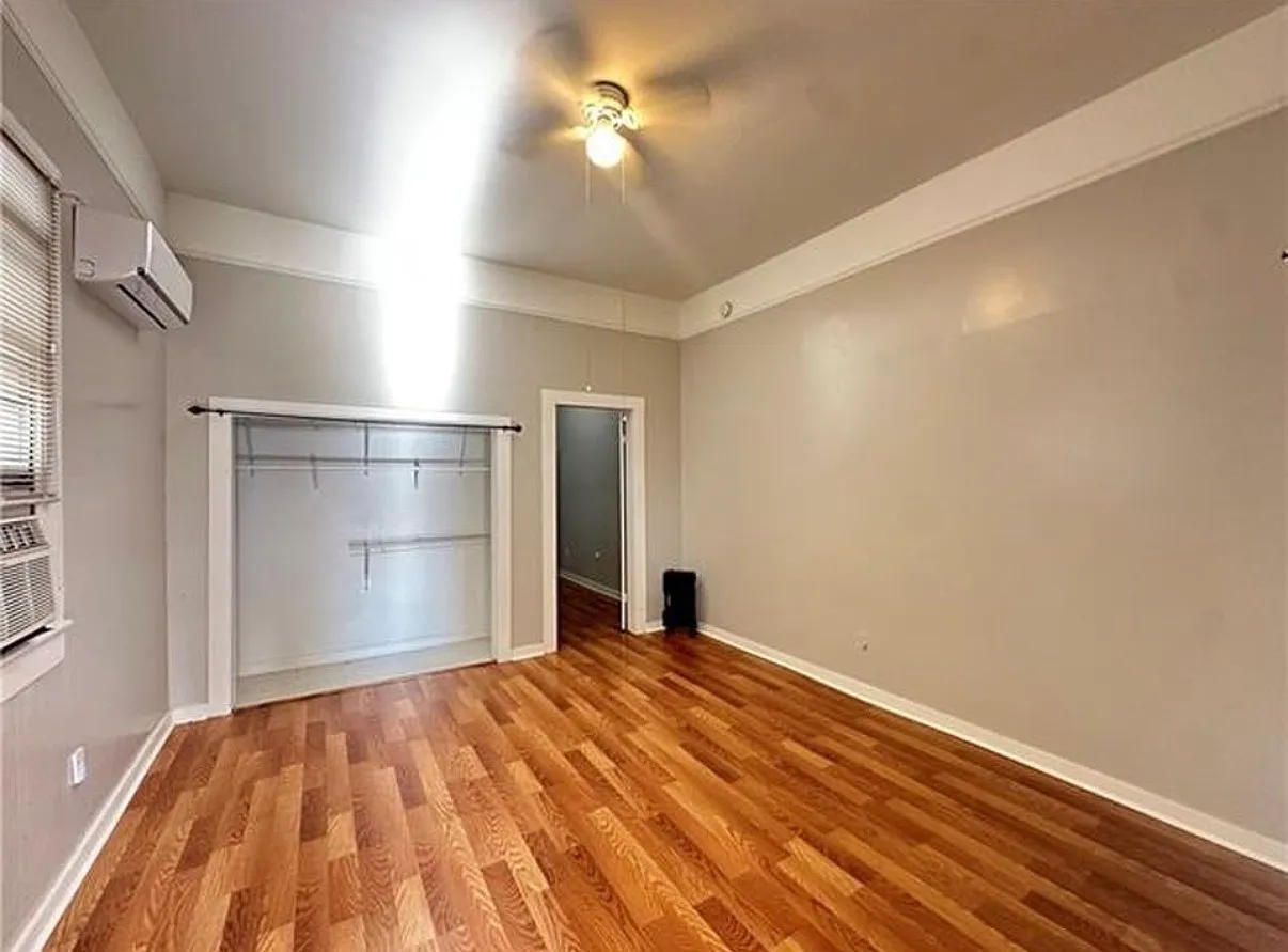 2 bed, 900 sqft, $1,350 — Photo 4