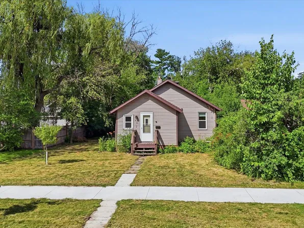 619 NE 3rd Ave, Grand Rapids, MN 55744