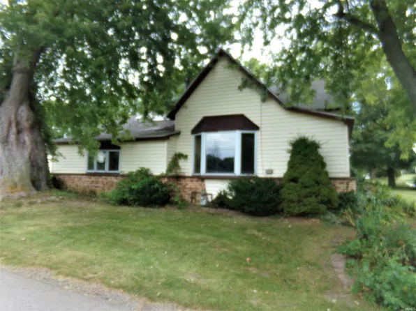 4750 S West St, Pleasant Lake, IN 46779