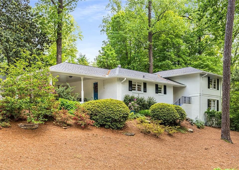 1st image of 504 Kingswood Ln NW