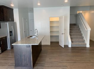50 S 410 W, Providence, UT 84332