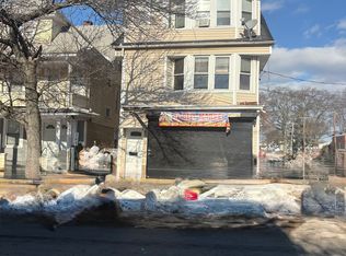 252 Maplewood Ave APT 1, Bridgeport, CT 06605