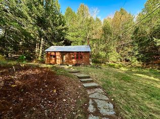 110 Capen St, Worthington, MA 01098