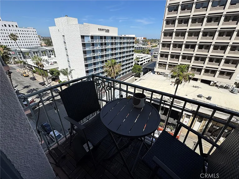 455 E Ocean Blvd — Photo 4