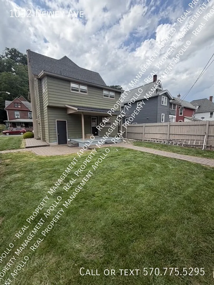 1032 Dewey Ave - Williamsport — Photo 3