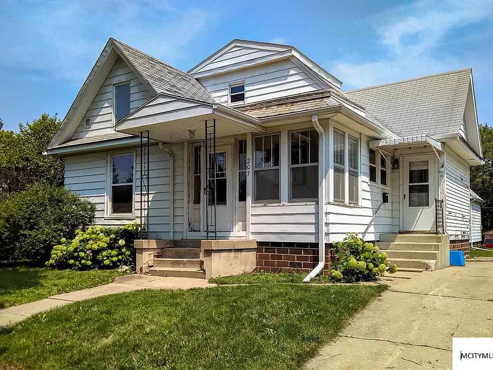 1st image of 207 N Hampshire Ave