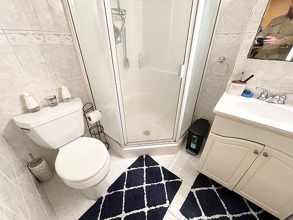 4th image of 52 Saint Germain St #1B