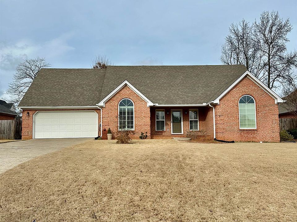 1st image of 105 Newport Dr
