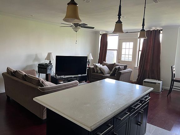 2nd image of 540 Ocean Pkwy APT 6R