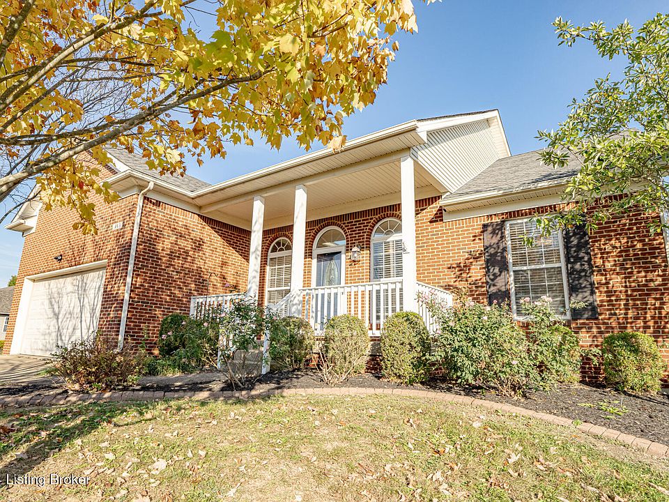 1st image of 313 Woodfield Cir