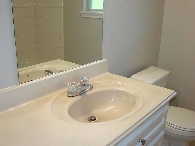 815 Cravens St #B — Photo 59
