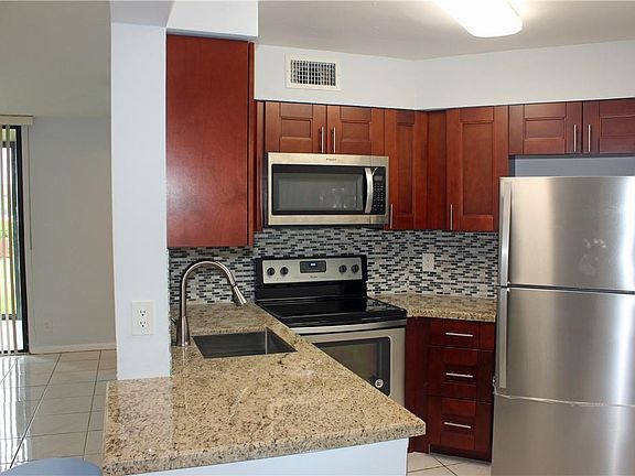 3rd image of 212 Lake Pointe Drive #106