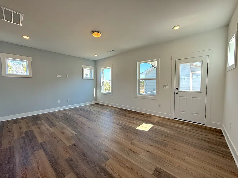 952 Allen Park Dr — Photo 9