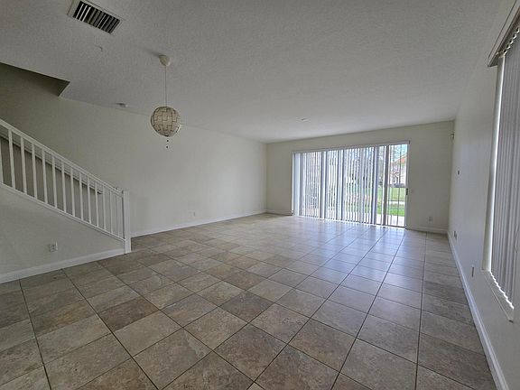 5th image of 1111 Pinewood Lake Court