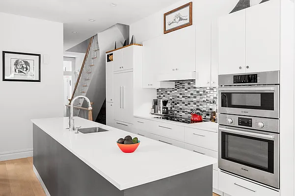 Sold by Engel and Völkers Brownstone Brooklyn | media 4