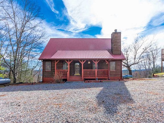 3rd image of 424 Huckleberry Hill Dr