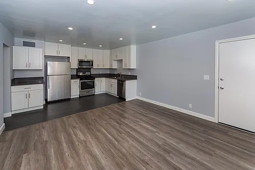 905 E Garfield Ave #14 Photo 1
