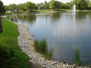 442A Allen Ct, Wheeling, IL 60090