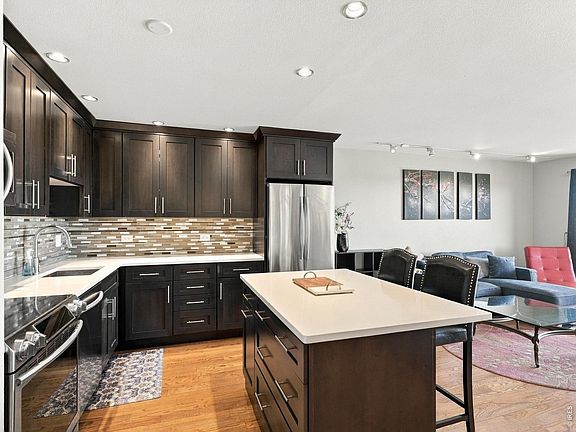3rd image of 700 N Washington St #1108