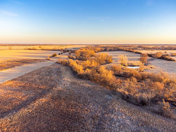 5th image of 3000th St