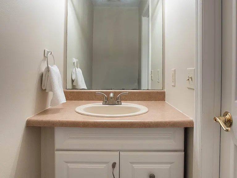 2708 Pinhorn Dr — Photo 9