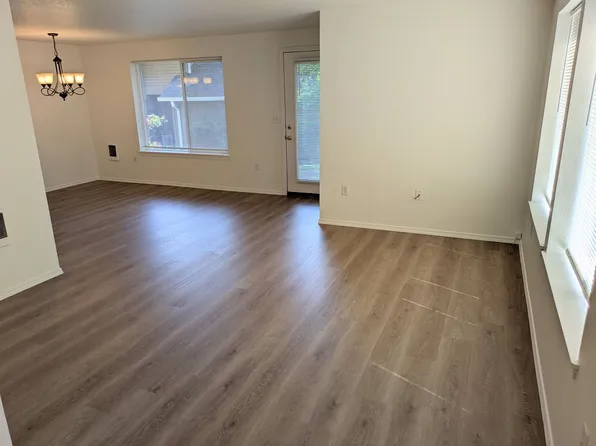 TW, 17989 SW 115th Ave #179871, Tualatin, OR 97062