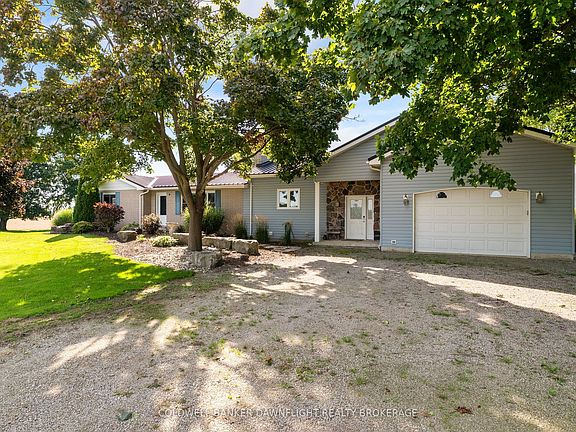 2nd image of 40987 Kirkton Rd