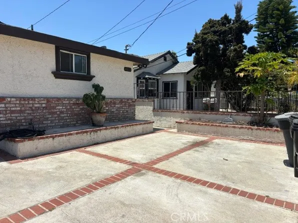 4612 W 169th St, Lawndale, CA 90260