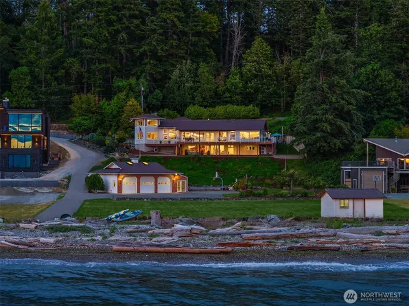 2106 Breezy Point Road, Camano Island, WA 98282