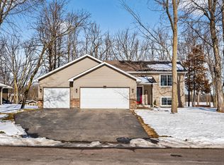 183 Dutch Lake Trl, Howard Lake, MN 55349