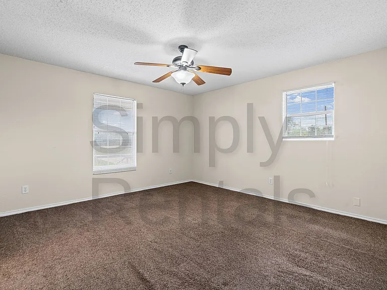 479 Mills Way — Photo 14