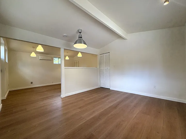 2350 Alameda De Las Pulgas — Photo 31