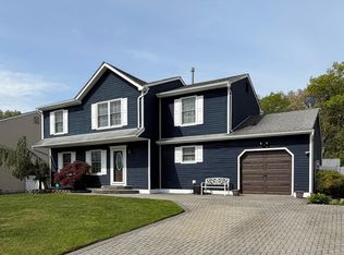 14 Gladiola Drive, Howell, NJ 07731
