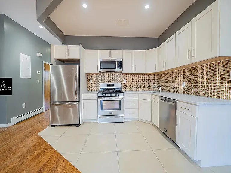 697 Madison St #2 — Photo 5
