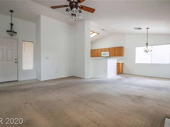 4th image of 1111 Hutch Ct